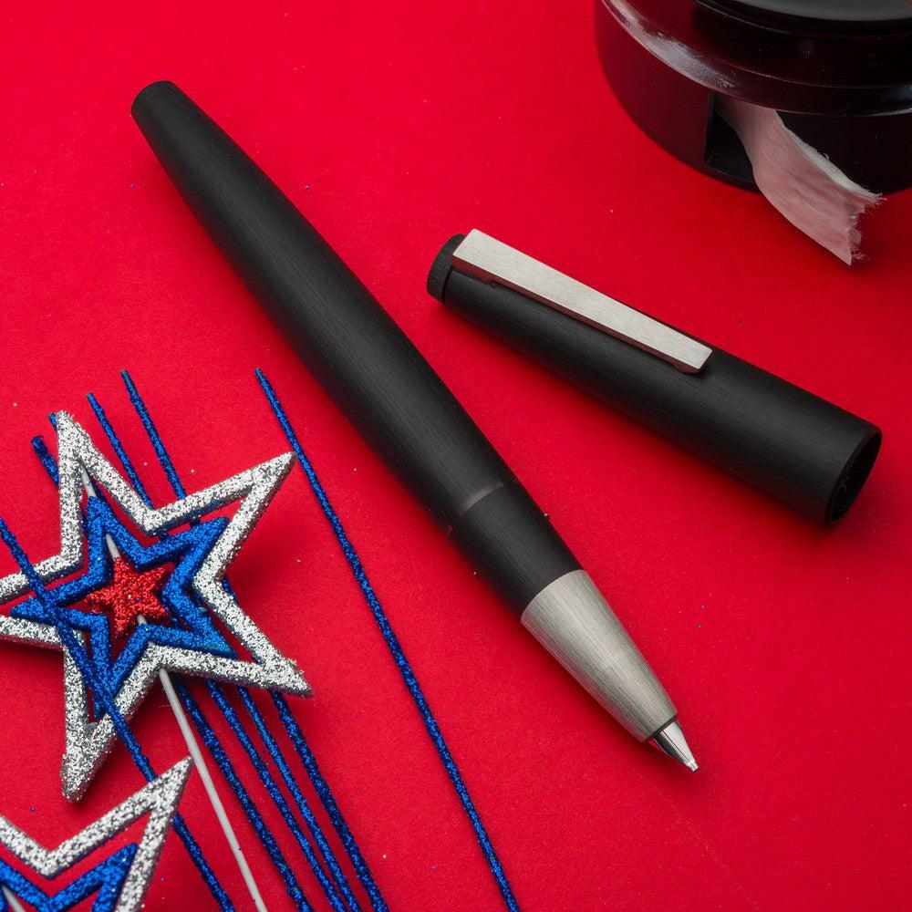 Beginner Gold Nib Bracket #1: LAMY 2000 vs. Pilot Vanishing Point - Lamy 2000 Fountain Pen