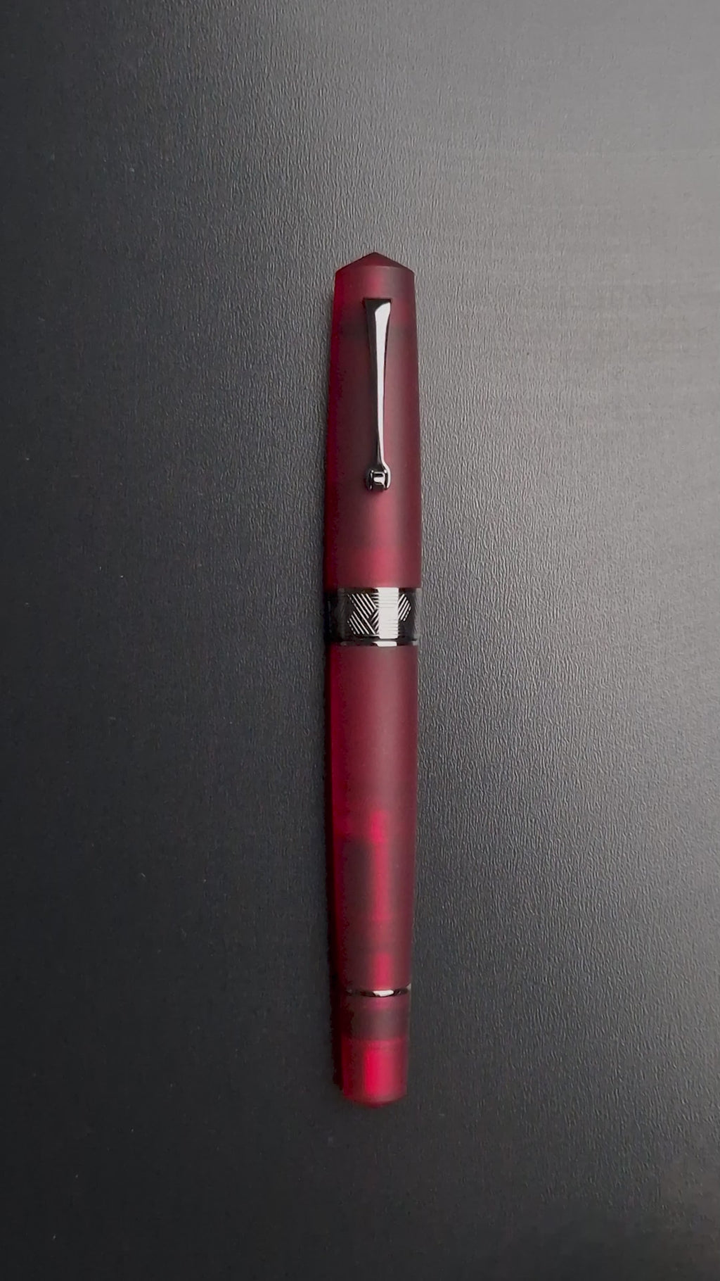 Leonardo Momento Zero Grande Pura Frosted Red Fountain Pen (6mm, Stainless Steel) | EndlessPens